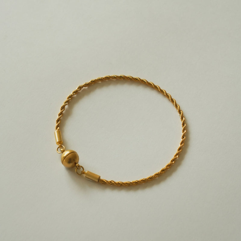 aimant rope chain bracelet