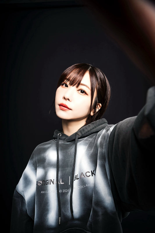 愛美 × BLACKBLOND – 60% - SIXTYPERCENT