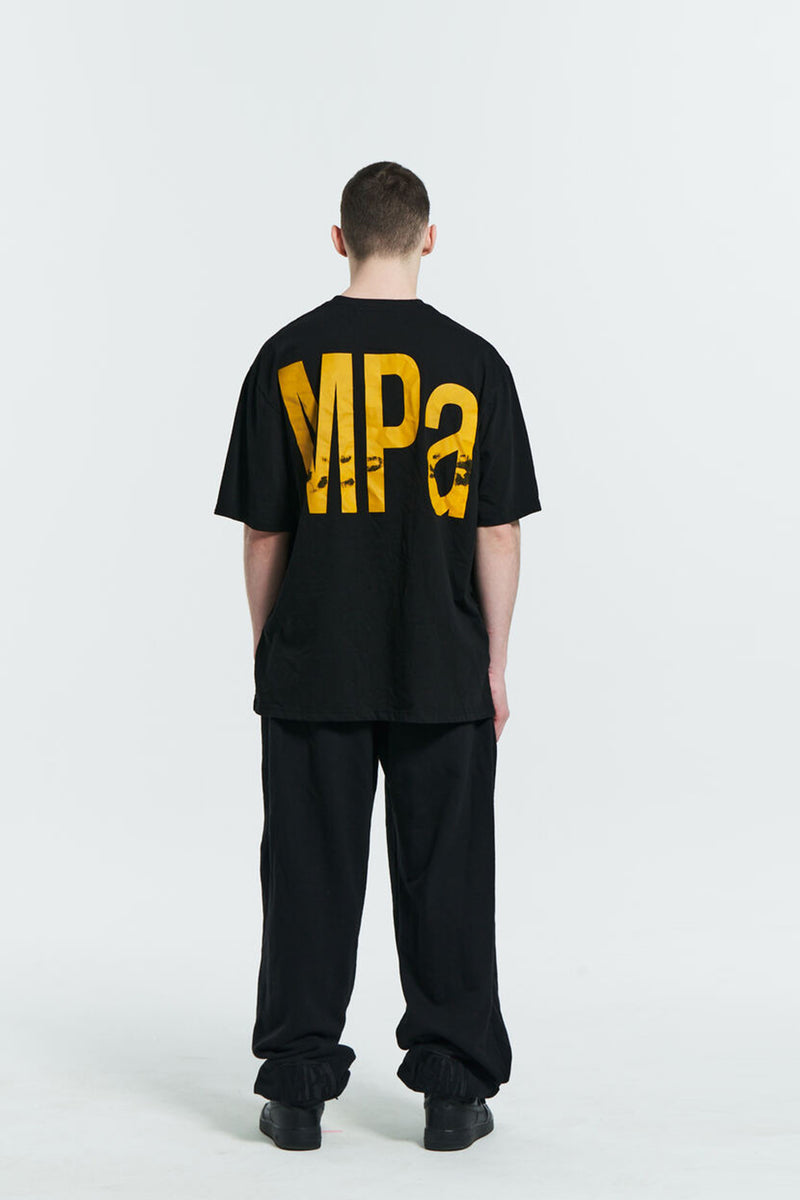 MPa バックロゴTシャツ（ブラック）