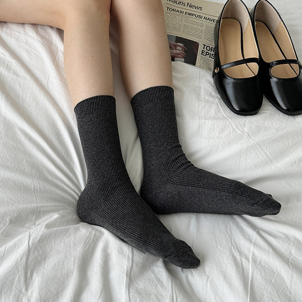 Middle Long Size 2 Socks Long Socks (24SO006)