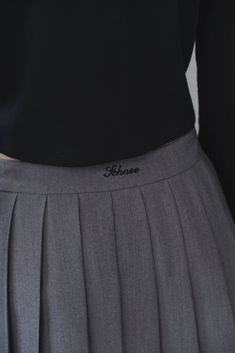 Schnee Logo Pleated Skirt - Gray