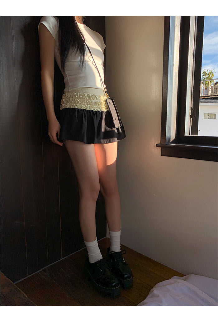 Ruffled high-waisted lace skirt