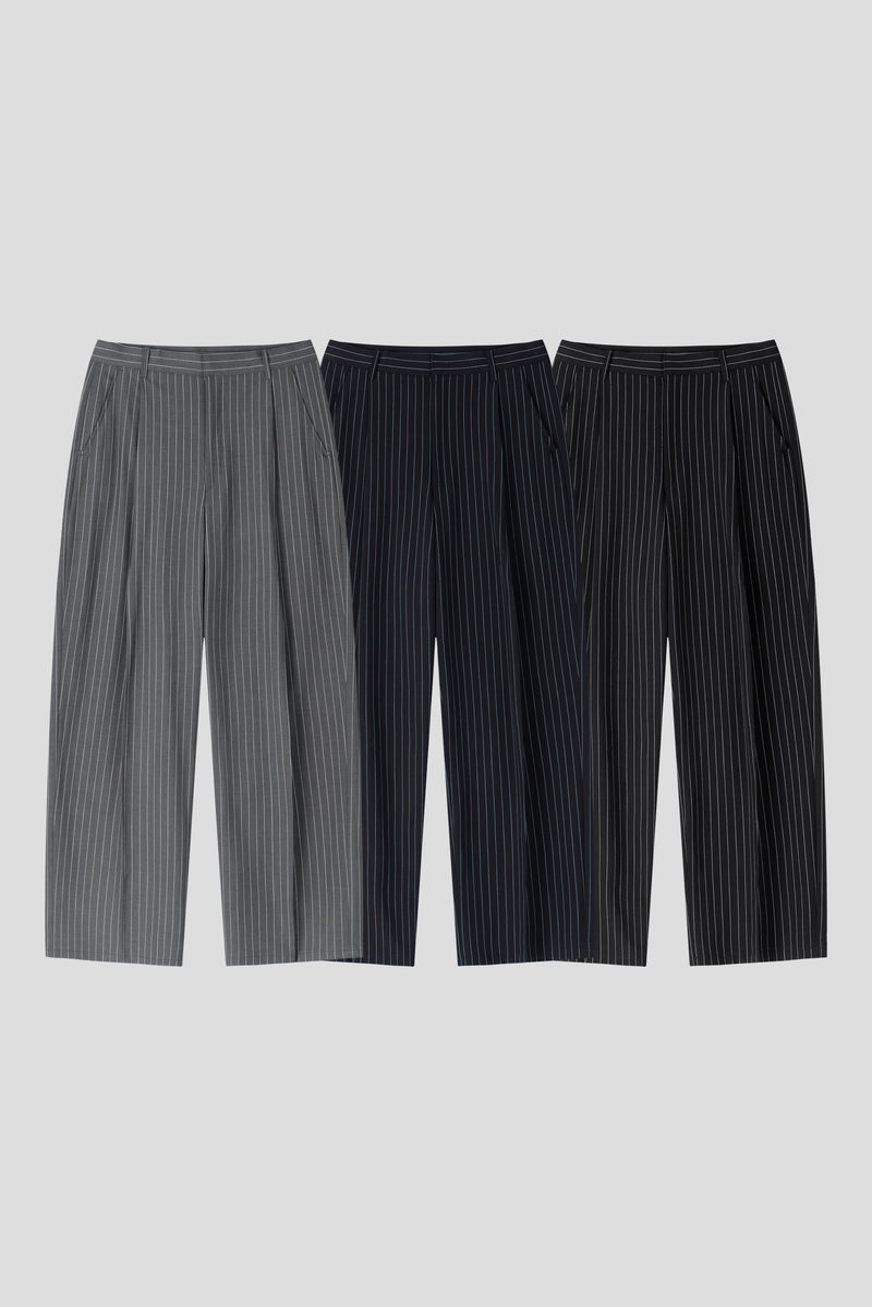 One-tuck stripe wide slacks