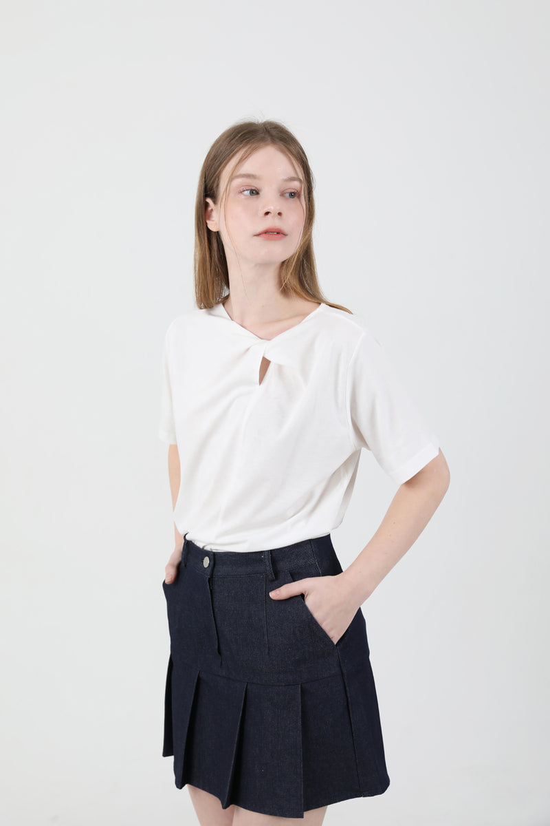 Modern Slit Shirring T-shirt White