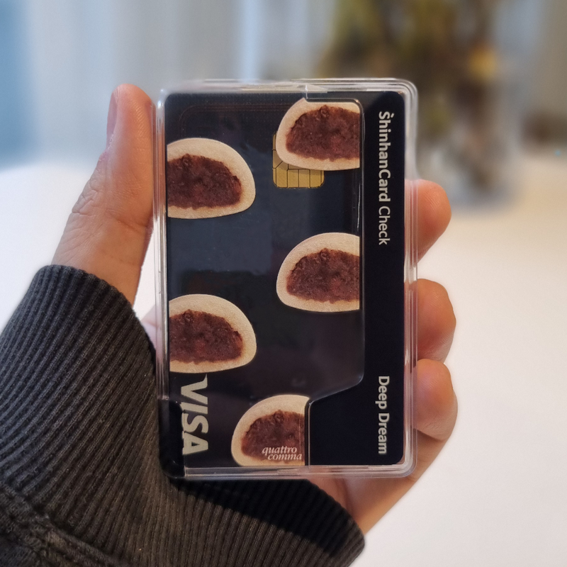 Steamed Bread MagSafe Transparent Card Wallet
