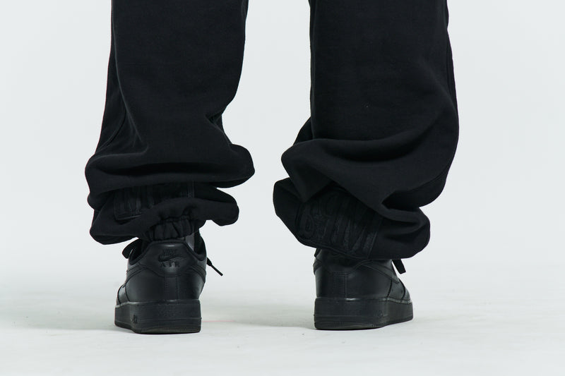 MPa CALF LOGO SWEAT PANTS (BLACK)