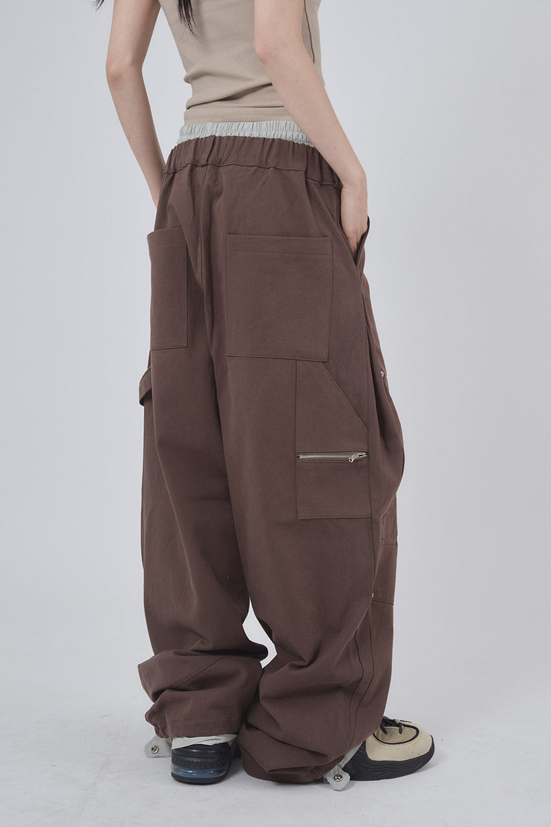 Subtle side pin-tuck carpenter pants