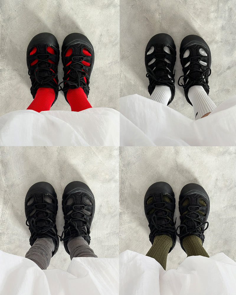 Go-core Slit Sandals Sneakers