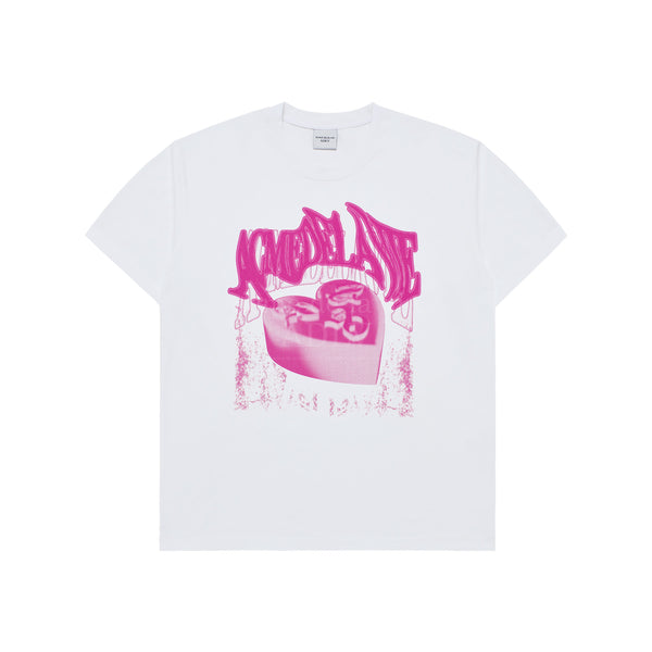 [24SS] メタルシンボルケーキアートワークショートスリーブTシャツ（ホワイト）
