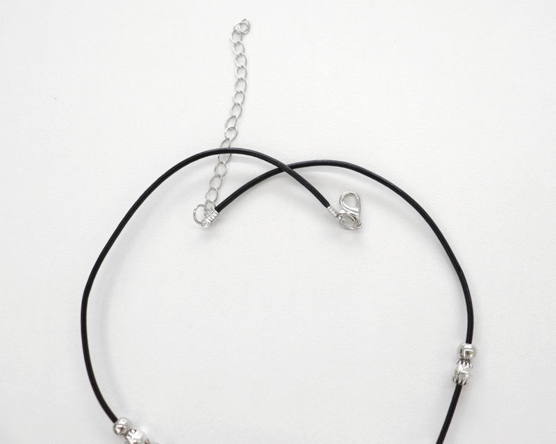 Mipha Vintage Flower Pendant Rope Necklace