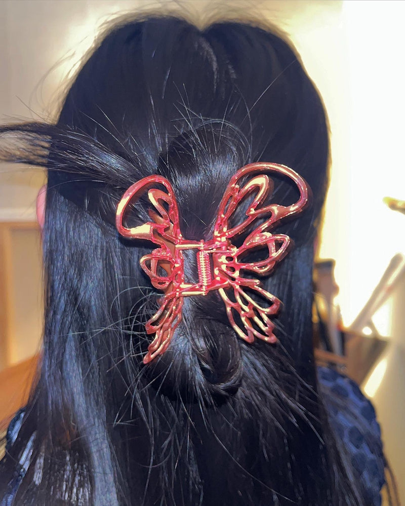 ピンクバタフライヘアピン / Pink butterfly hairpin