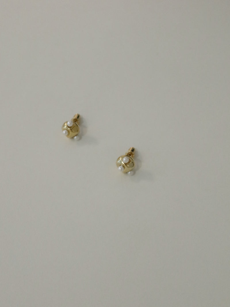 バンピーパールピアス / bumpy pearl earring - gold