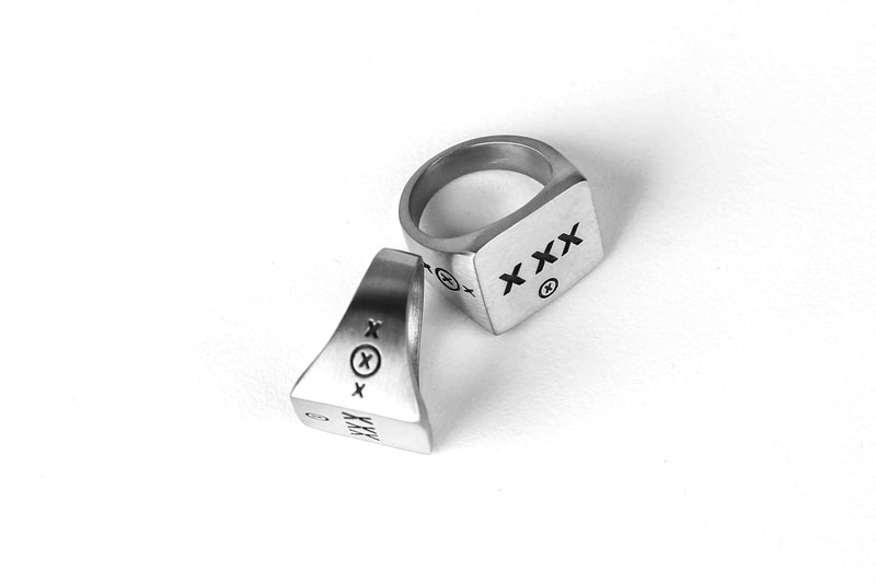 X XX LOGO RING (SURGICAL STEEL) (6567190560886)