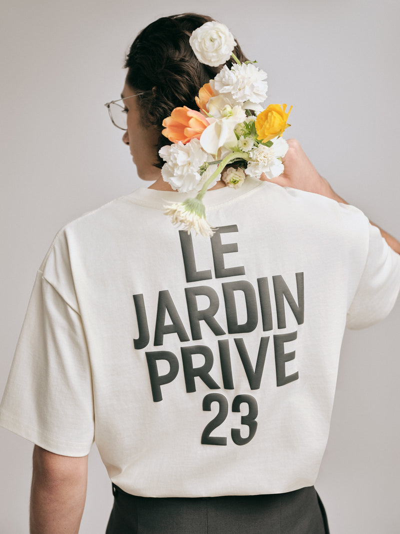 DVRK PRIVÉ LE JARDIN 23 ロゴ T シャツ - クリーム