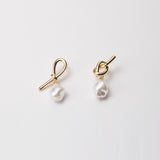 knot pearl post earring (6571011342454)