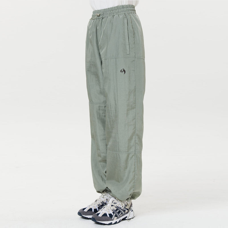 ナイロンワイドトラックパンツ / Nylon wide track pants