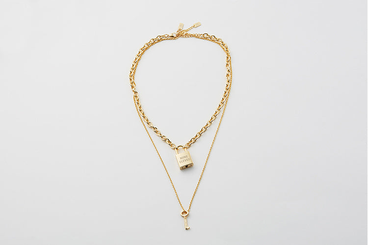 Lock pendant Necklace - Gold (4622111309942)