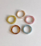 カラーウェーブアクリルリング/Color Wave Acrylic Rings (5 Colors)
