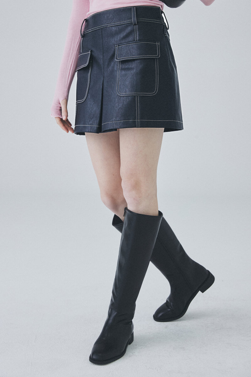 ビーガンレザースティッチミニスカート / Vegan Leather Stitch Mini Skirt [Black]