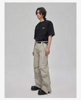 double pleated three-dimensional cut pocket paratrooper pants