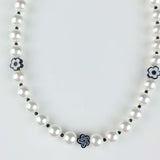 Fleur noire pearl necklace (6655943868534)