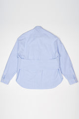バックワイドストラップオーバーサイズシャツ / BACK WIDE STRAP OVERSIZED SHIRT IN BLUE STRIPE
