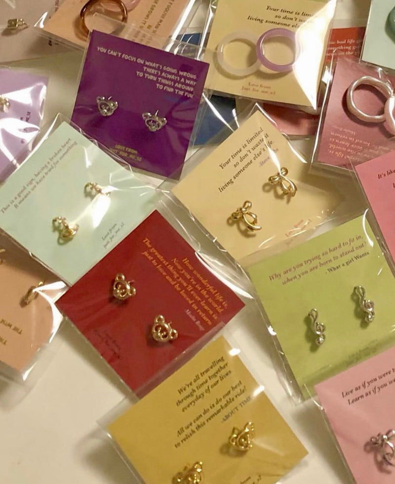 ワンタッチテディベアピアス/One-touch Teddy Bear Earrings (2 colors)