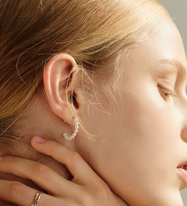 [silver925]half pearl hook earring(Suzy,Shinmina) (6598492127350)
