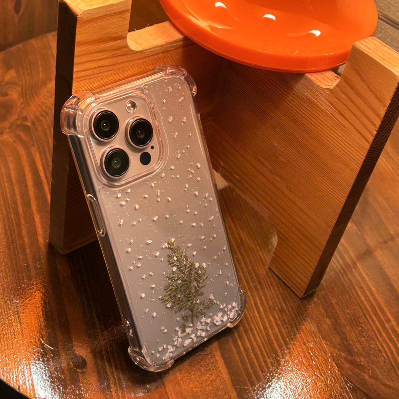 snowing day resin case