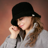 モノグラムラベル フリースバケットハット / Monogram label fleece bucket hat