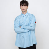 スリーブハートロゴスマイルエンブロイダリーオーバーフィットシャツ / Sleeve Heart Logo Smile Embroidered Overfit Shirt