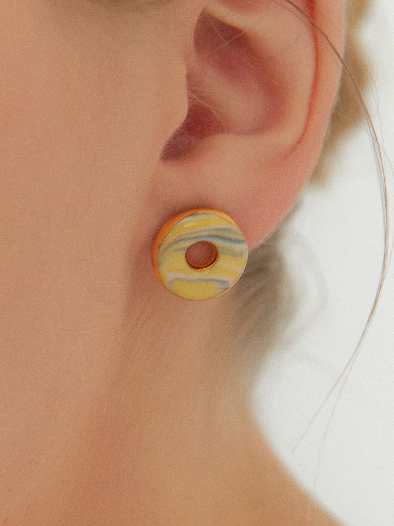 2021 Pantone Doughnut Marbling earring (YG) (6641943674998)