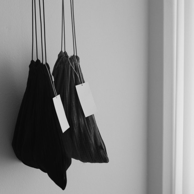 pleats bag (black)