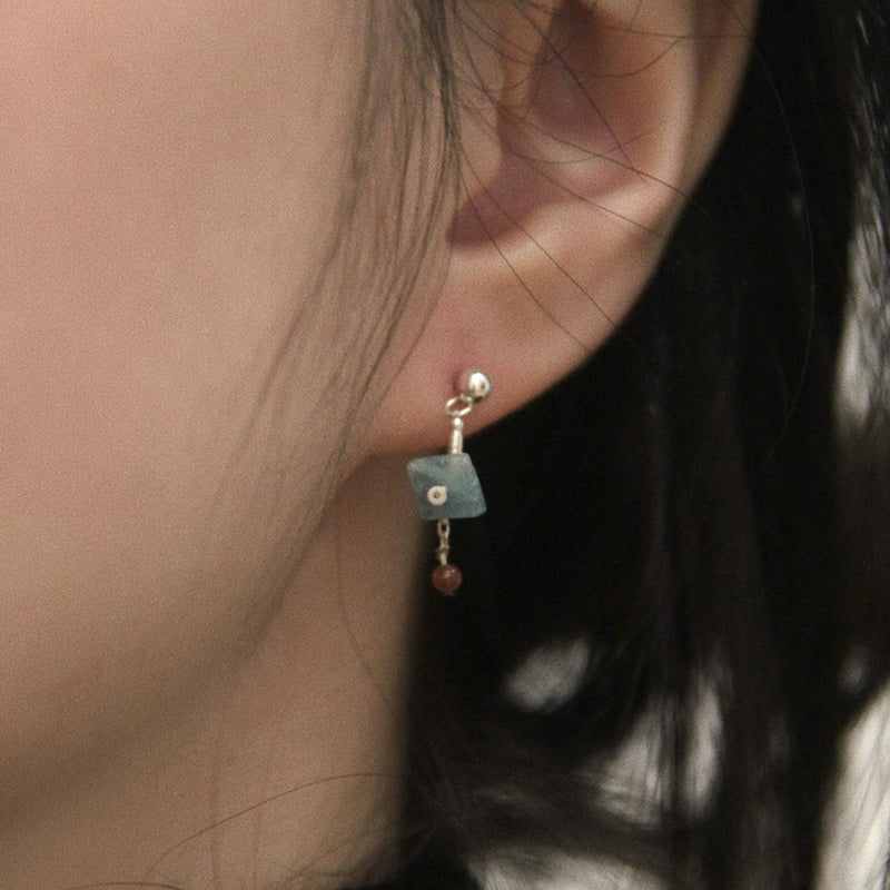 [CCNMADE] TINY CAROL Ⅱ Earring