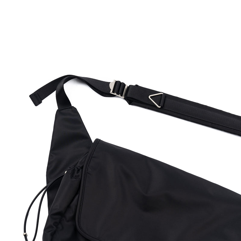 2-Buckle Shoulder Messenger Bag 002 (Black&Nickel)