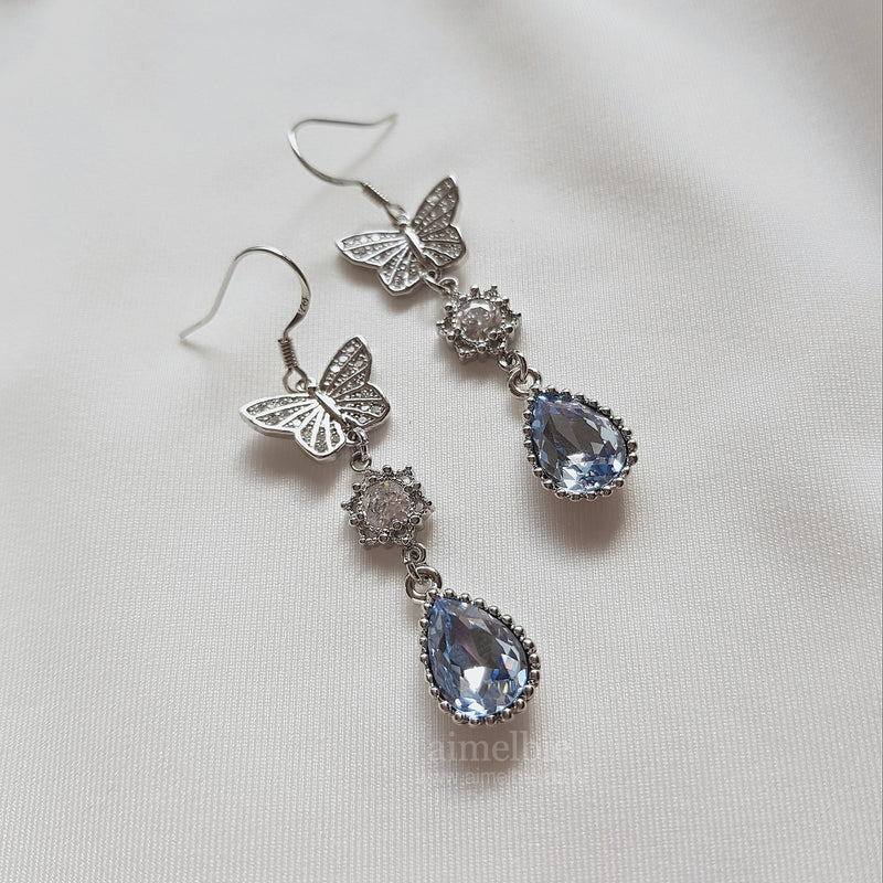 ドリーミーバタフライイヤリング/ Dreamy Butterfly Earring - Light Blue