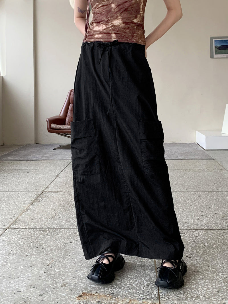 ソールカーゴポケットナイロンバックスリットマキシロングスカート / ハイウエスト ポケット スリット フレア/Aライン ロングスカート/Solle  Cargo Pocket Nylon Back Slit Maxi Long Skirt