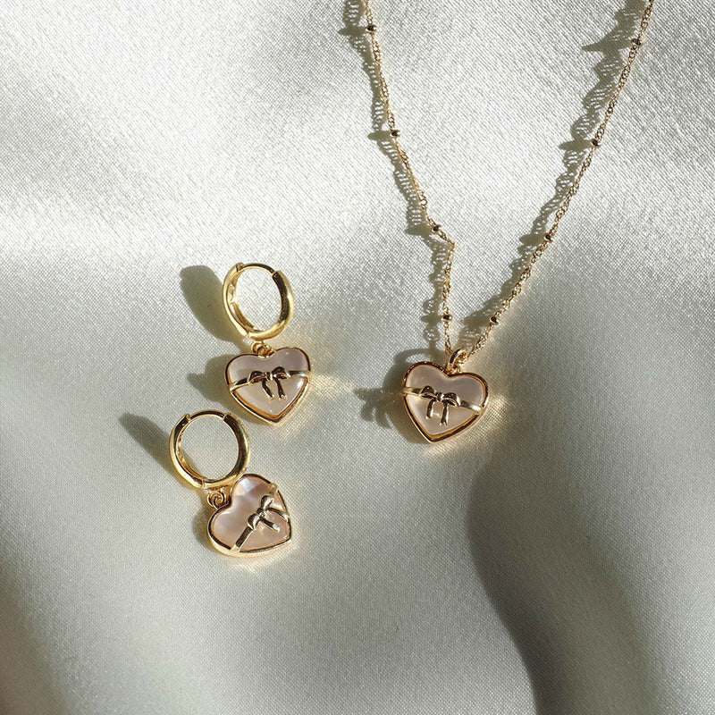holiday heart necklace (6638358757494)