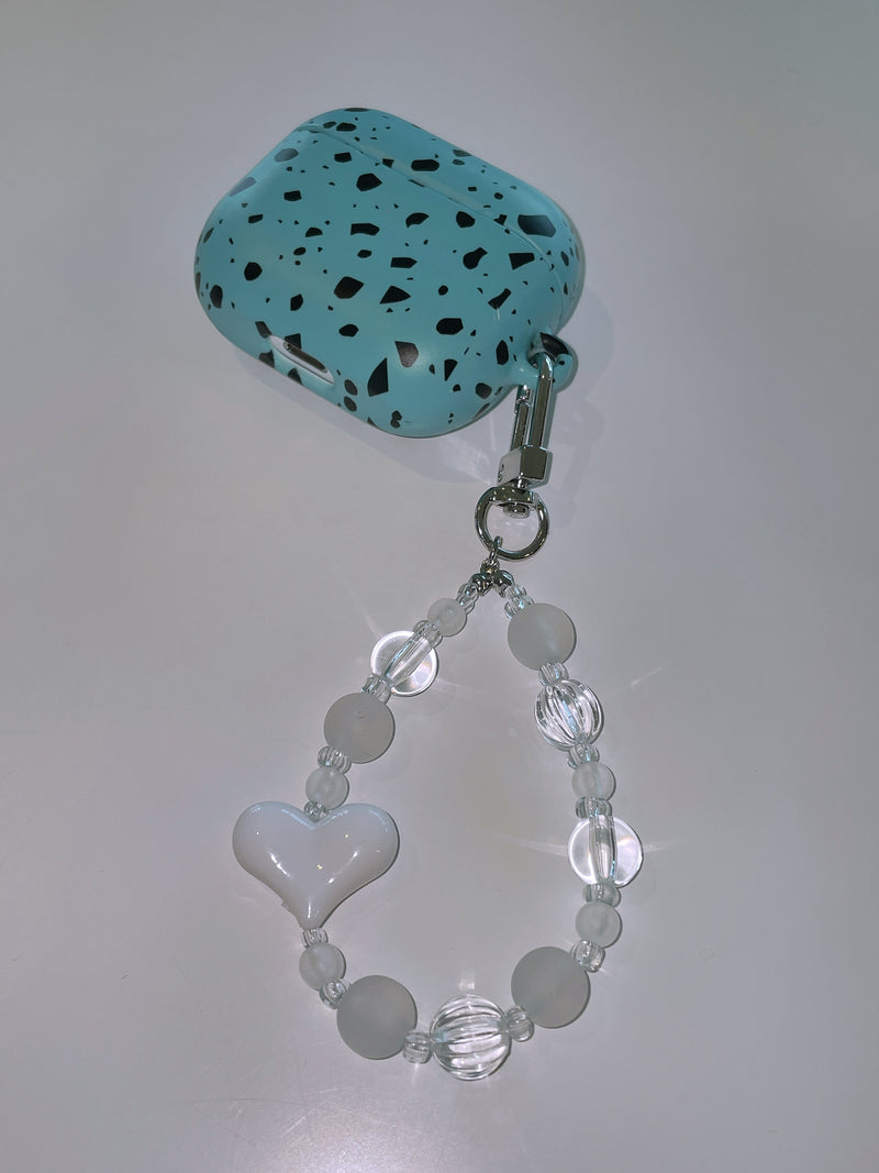 ボールドホワイトハートビーズキーリング/Bold White Heart Beads Key-ring