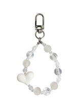 ボールドホワイトハートビーズキーリング/Bold White Heart Beads Key-ring