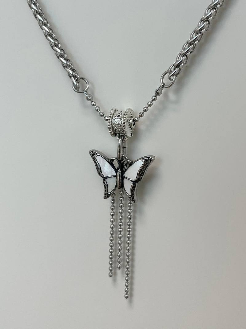 アンティークバタフライネックレス / Antique Butterfly Necklace