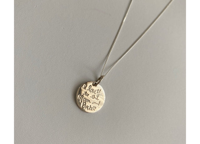 ラブムーンレタリングコインデイリーロングネックレス / lau Silver 925 Love Moon Lettering Coin Daily Long Necklace