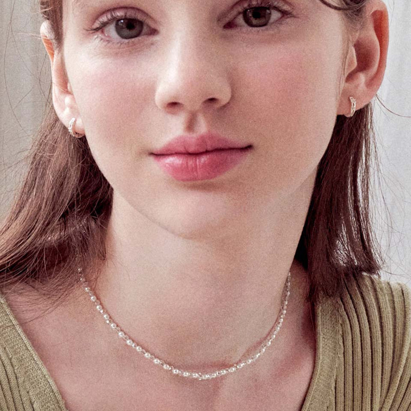 sugar pearl necklace