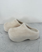 curly hoofed clogging slippers