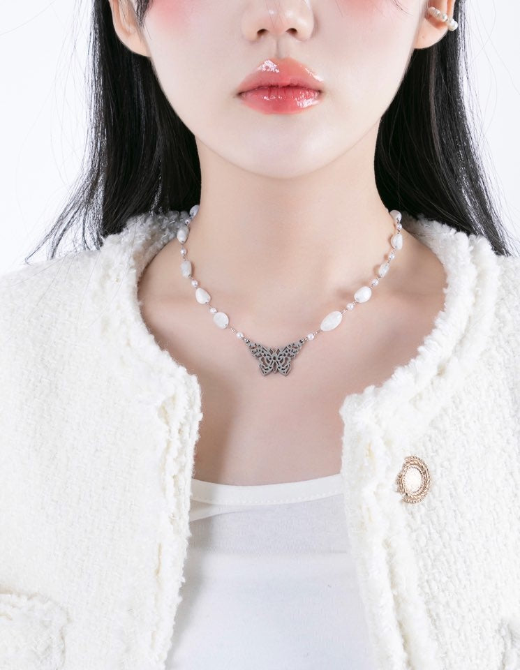 Snowflake butterfly necklace (4630246522998)