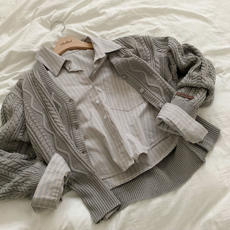 スクールルックエンブロイダリーストライプクロップドシャツ / [Layered] School Look Embroidered Stripe Cropped Shirt