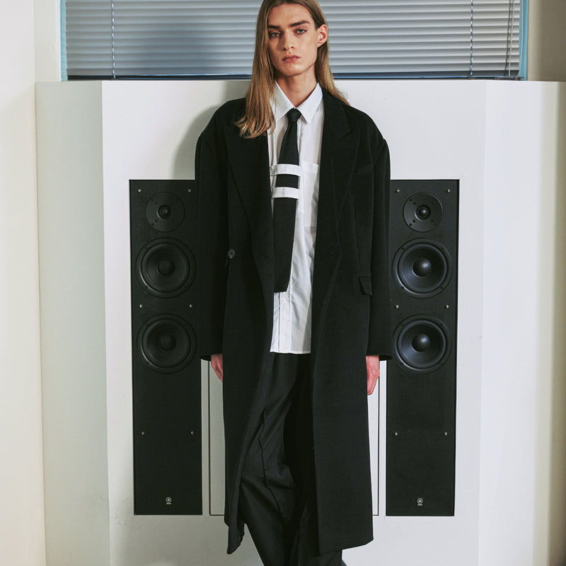 WOOL BLENDED MAXIMAL DOUBLE BUTTON COAT BLACK