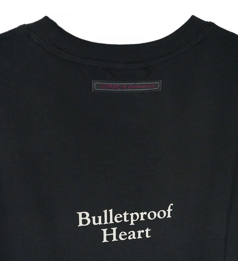 Bulletproof Heart ジャストフィット Tシャツ / Bulletproof Heart Just Fit tee