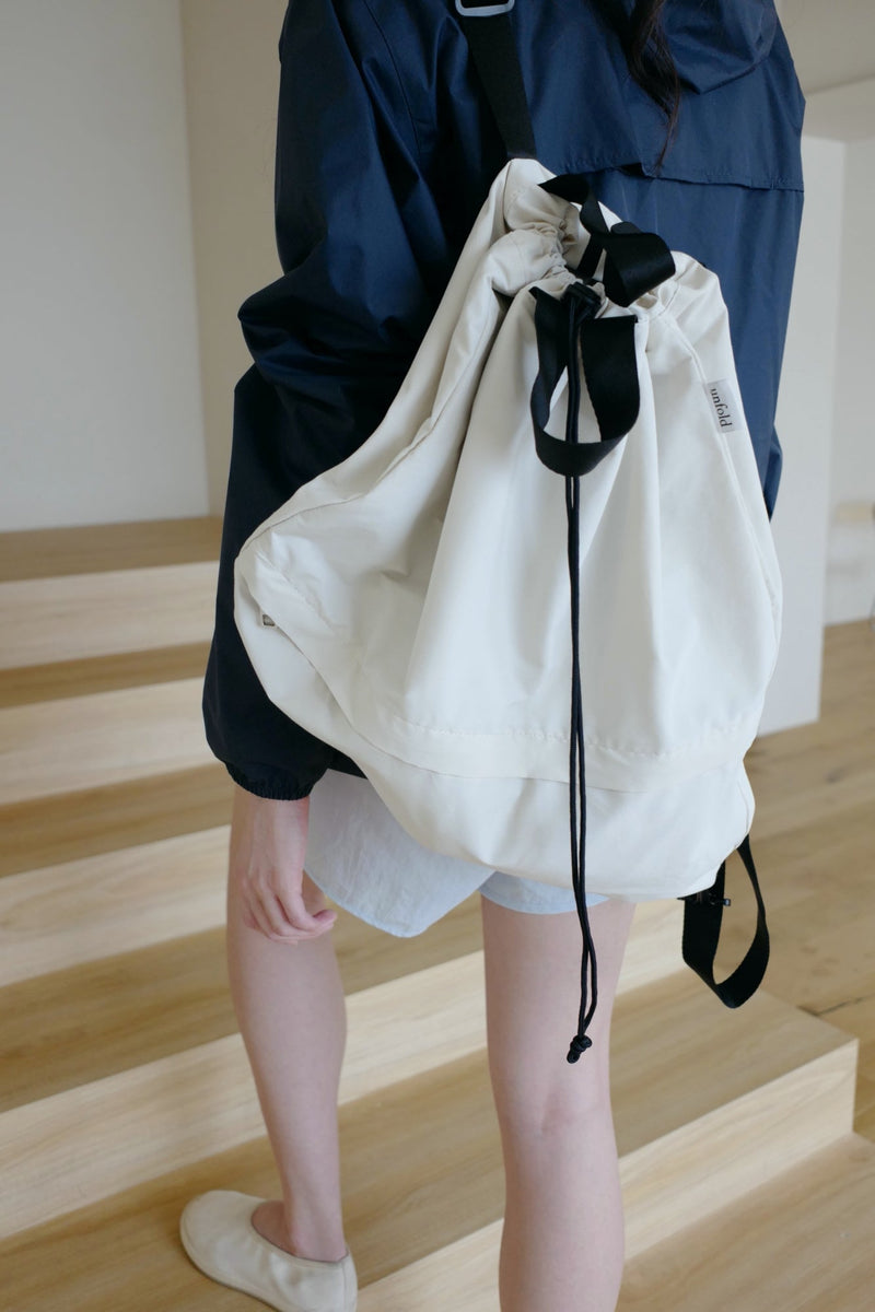 ストリングバックパック / String backpack (Ivory)