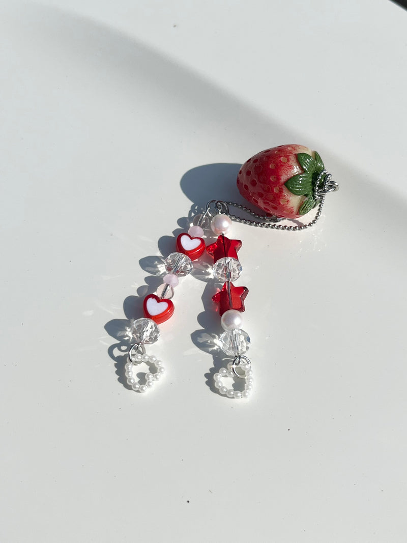 ストロベリーレッドキーリング / MADE strawberry red Keyring